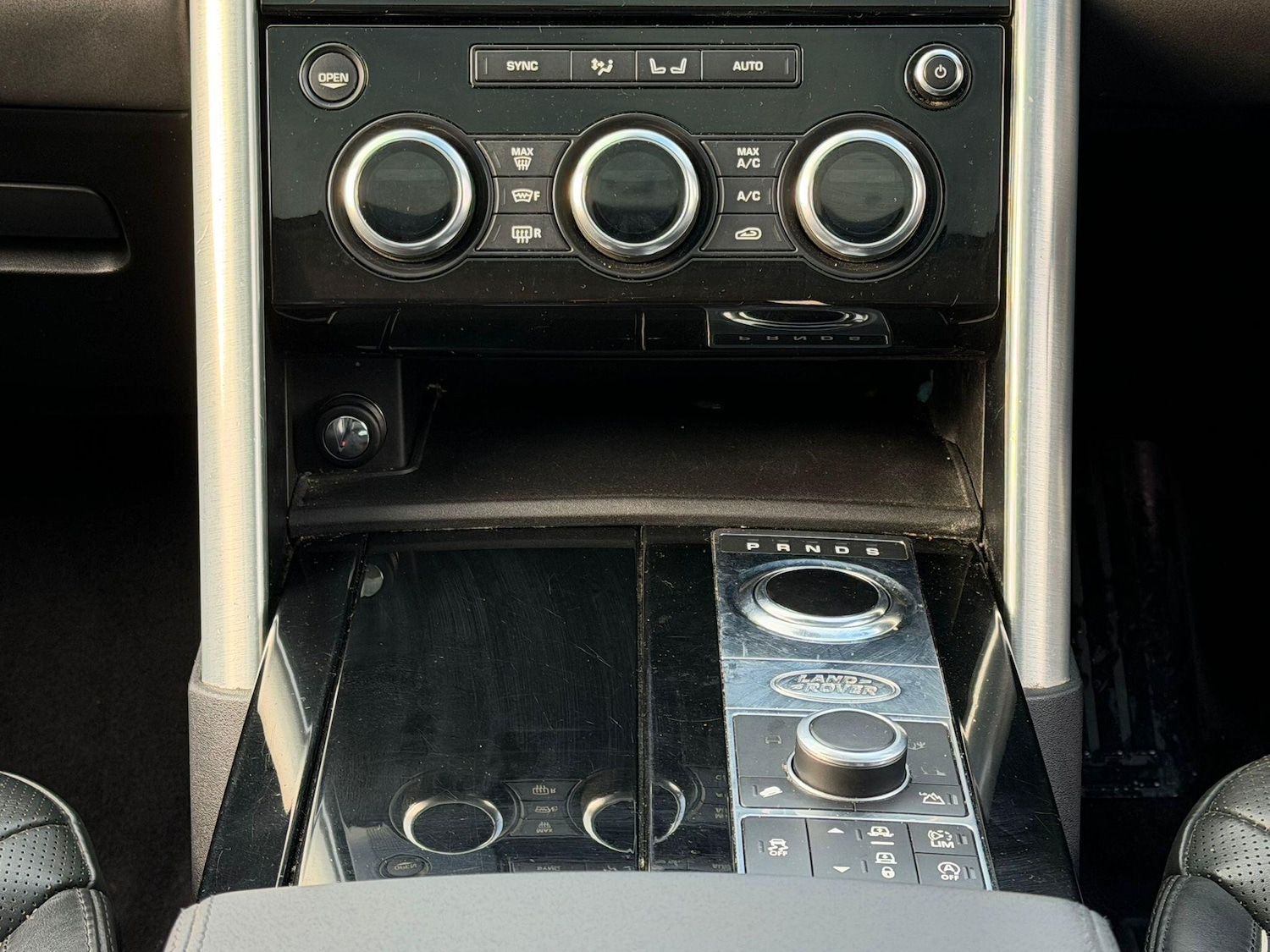 Used Land Rover Discovery 2018 for sale - 77130984: Photo 26