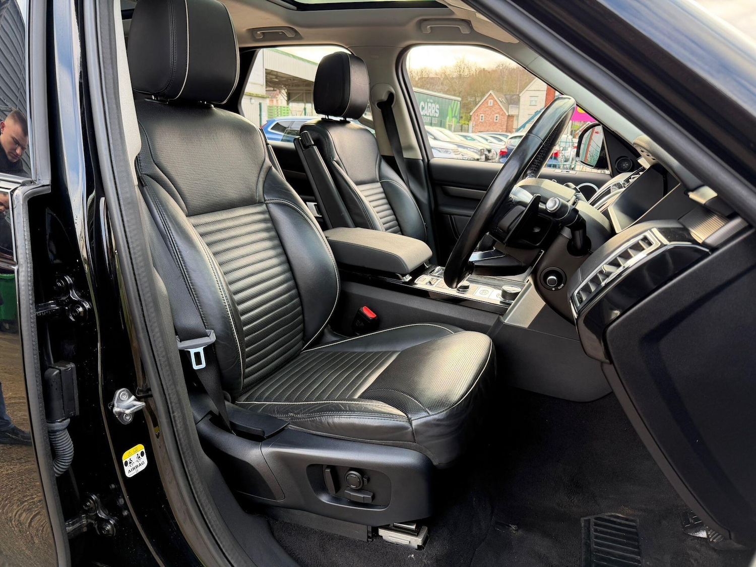 Used Land Rover Discovery 2018 for sale - 77130984: Photo 30