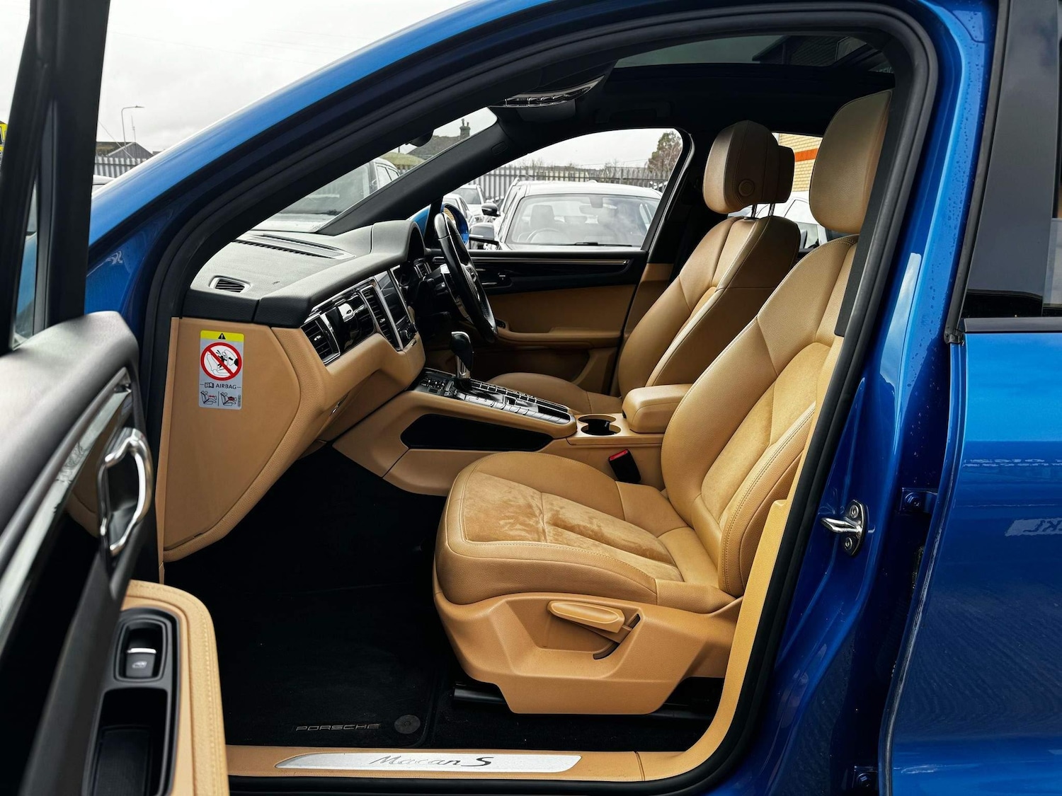 Used Porsche Macan 2016 for sale - 76094957: Photo 24