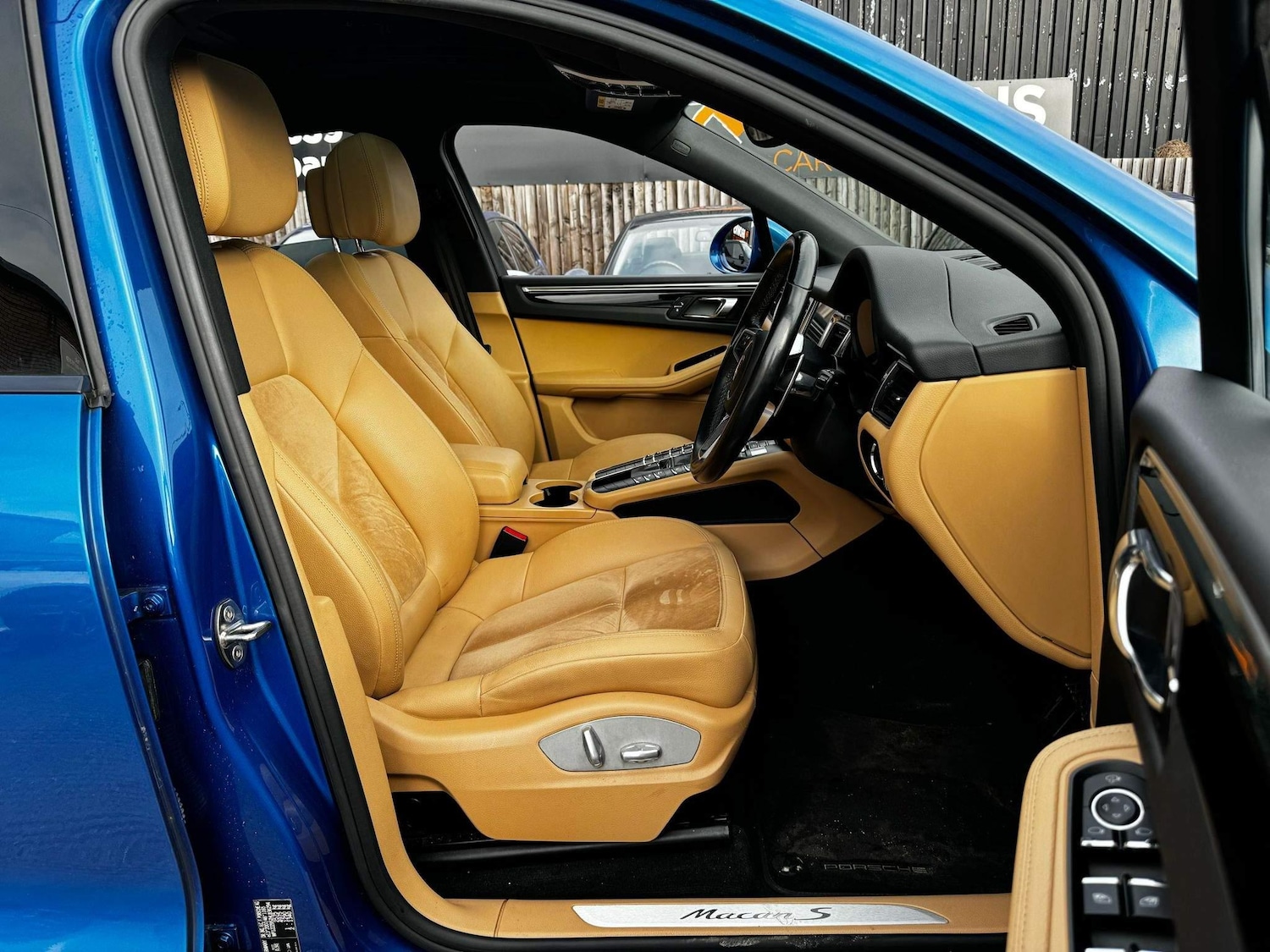 Used Porsche Macan 2016 for sale - 76094957: Photo 4