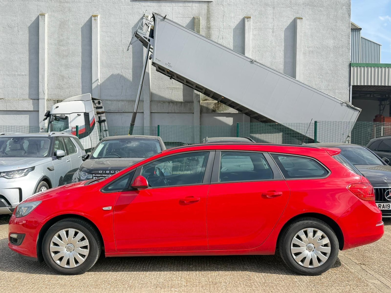 Used Vauxhall Astra 2013 for sale - 78204392: Photo 6