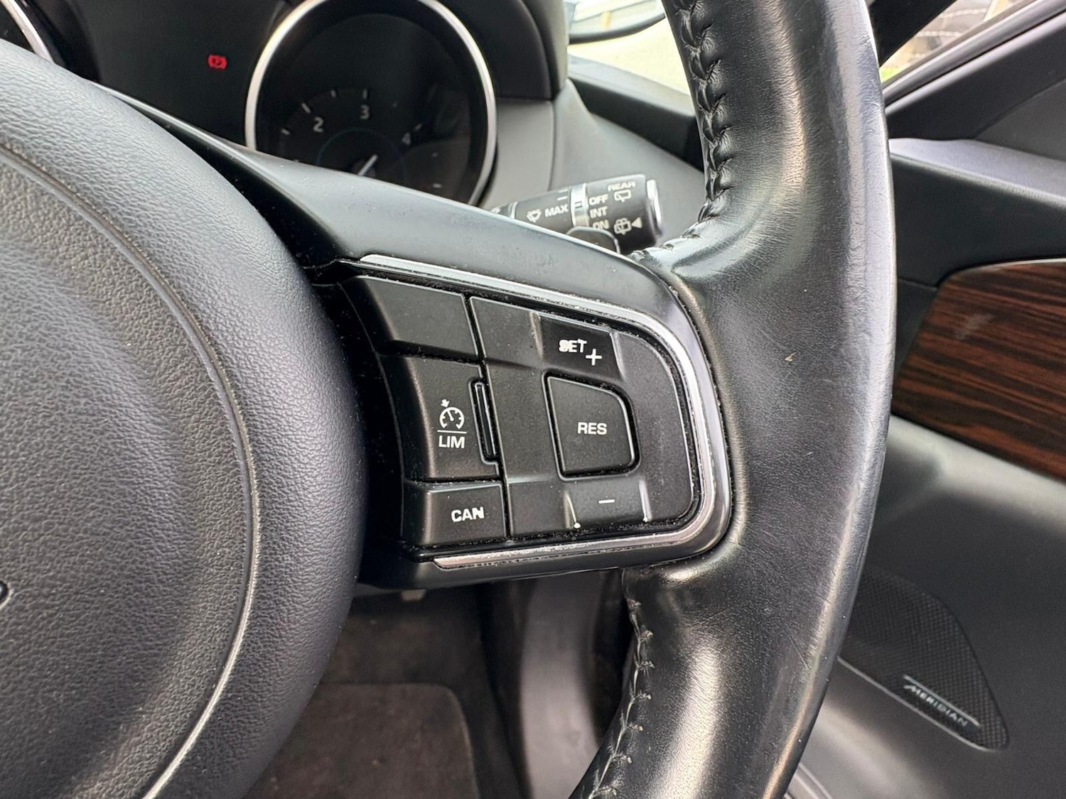 Used Jaguar F-Pace 2016 for sale - 77970628: Photo 24