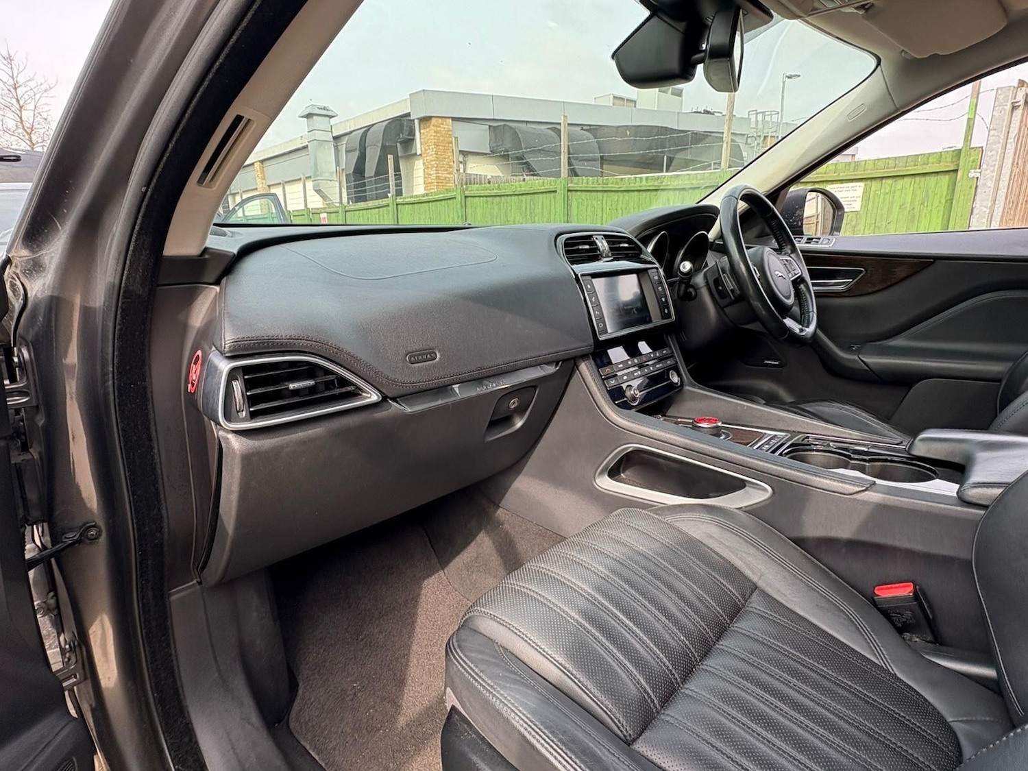 Used Jaguar F-Pace 2016 for sale - 77970628: Photo 30