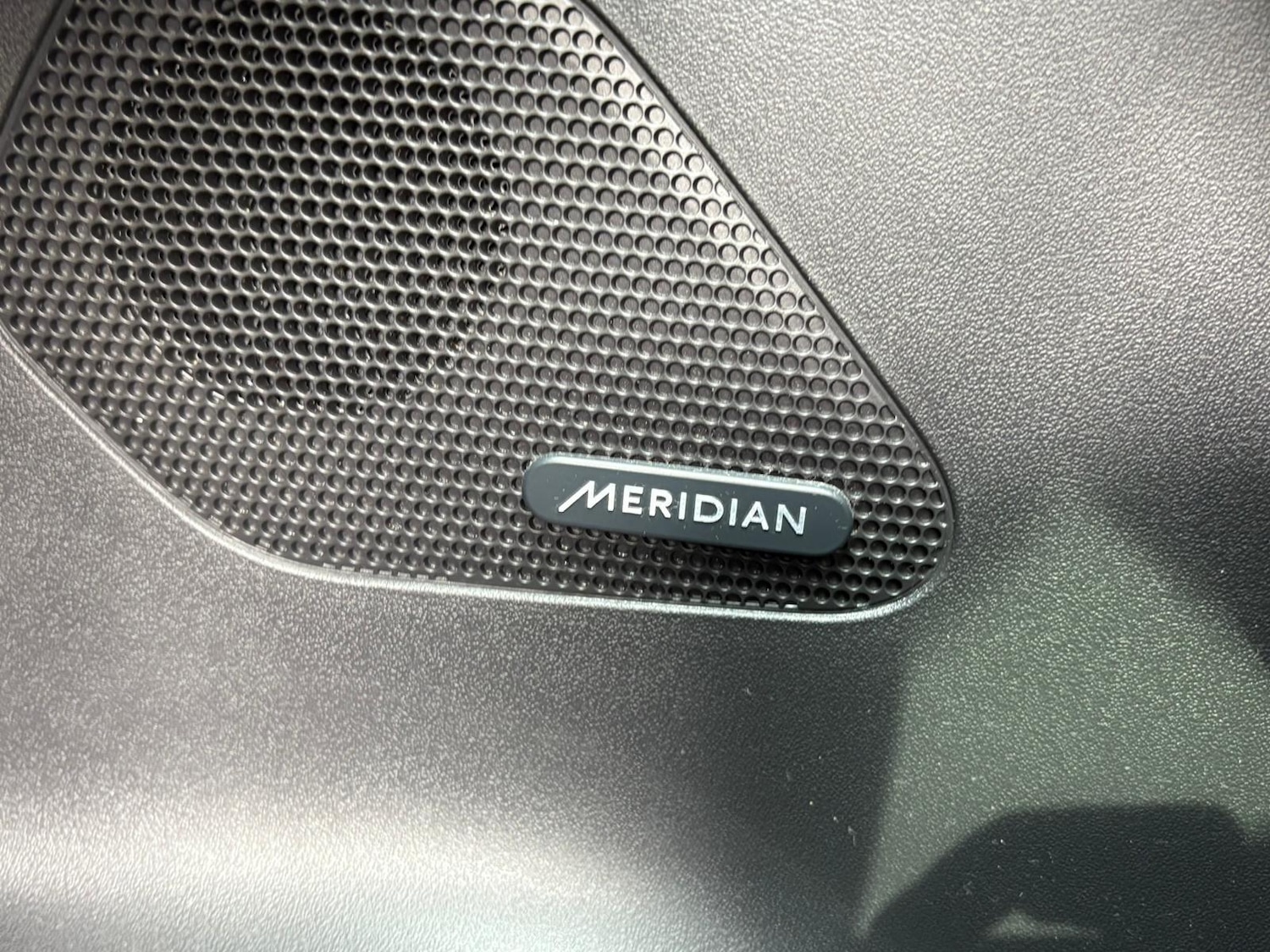 Used Jaguar F-Pace 2016 for sale - 77970628: Photo 4