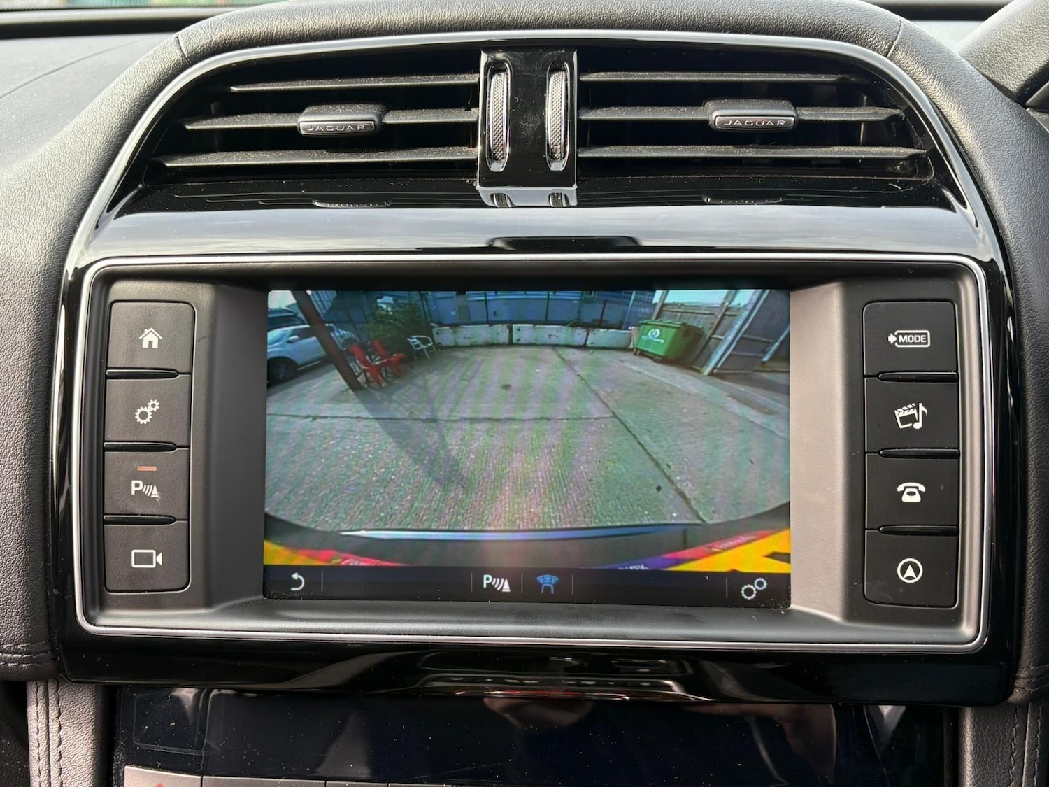 Used Jaguar F-Pace 2016 for sale - 77970628: Photo 7