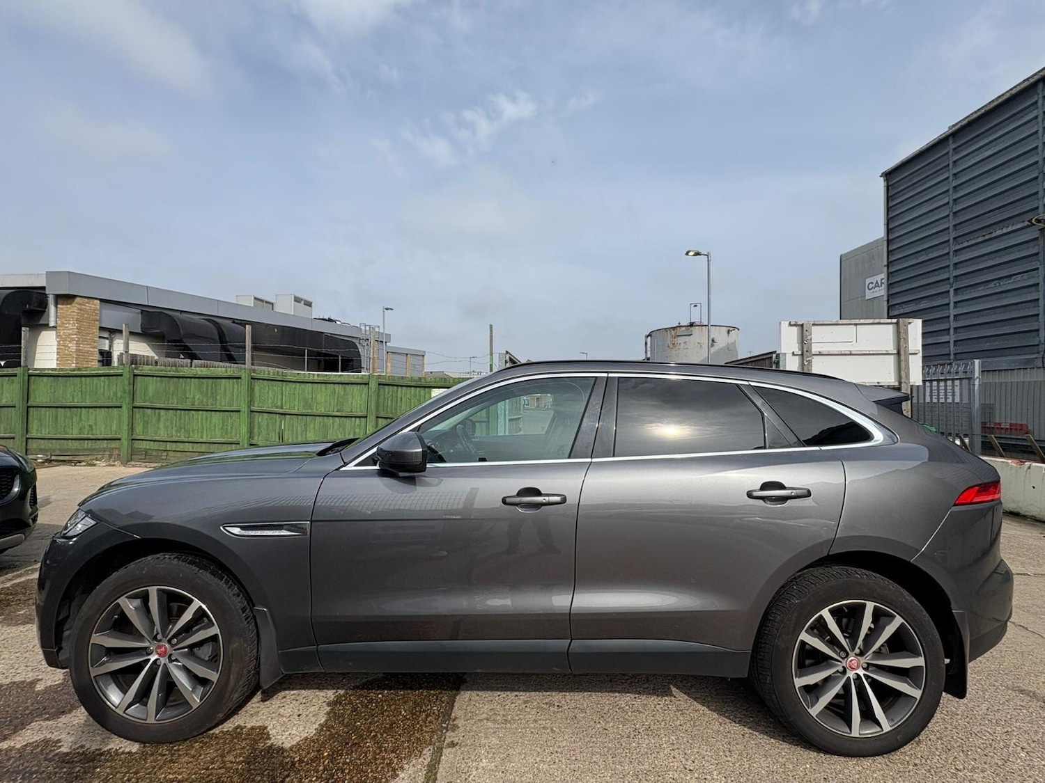 Used Jaguar F-Pace 2016 for sale - 77970628: Photo 8