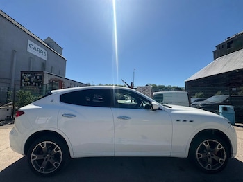 Used Maserati Levante 2017 for sale - 79202365: Photo