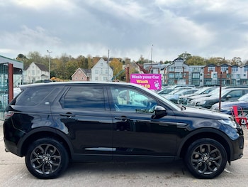 Used Land Rover Discovery Sport 2019 for sale - 76473841: Photo