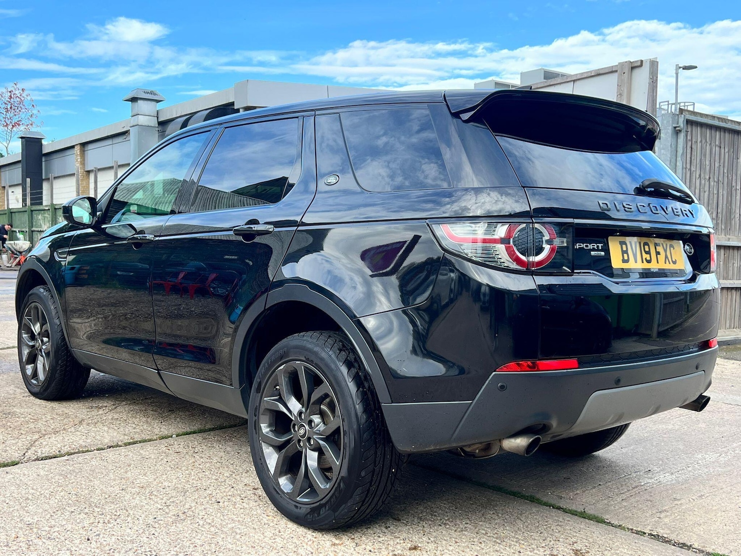 Used Land Rover Discovery Sport 2019 for sale - 76473841: Photo 8