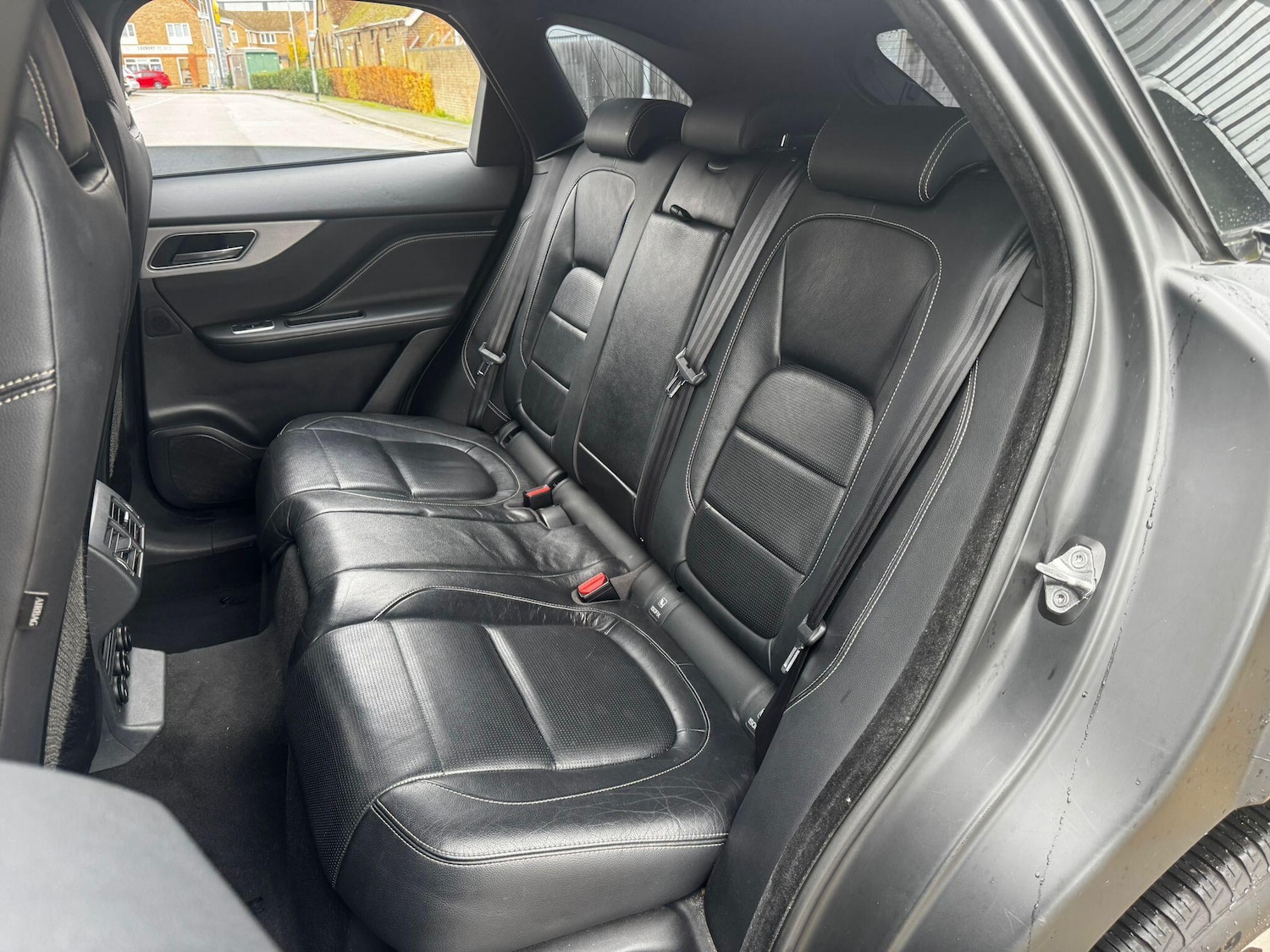 Used Jaguar F-Pace 2018 for sale - 76549070: Photo 16