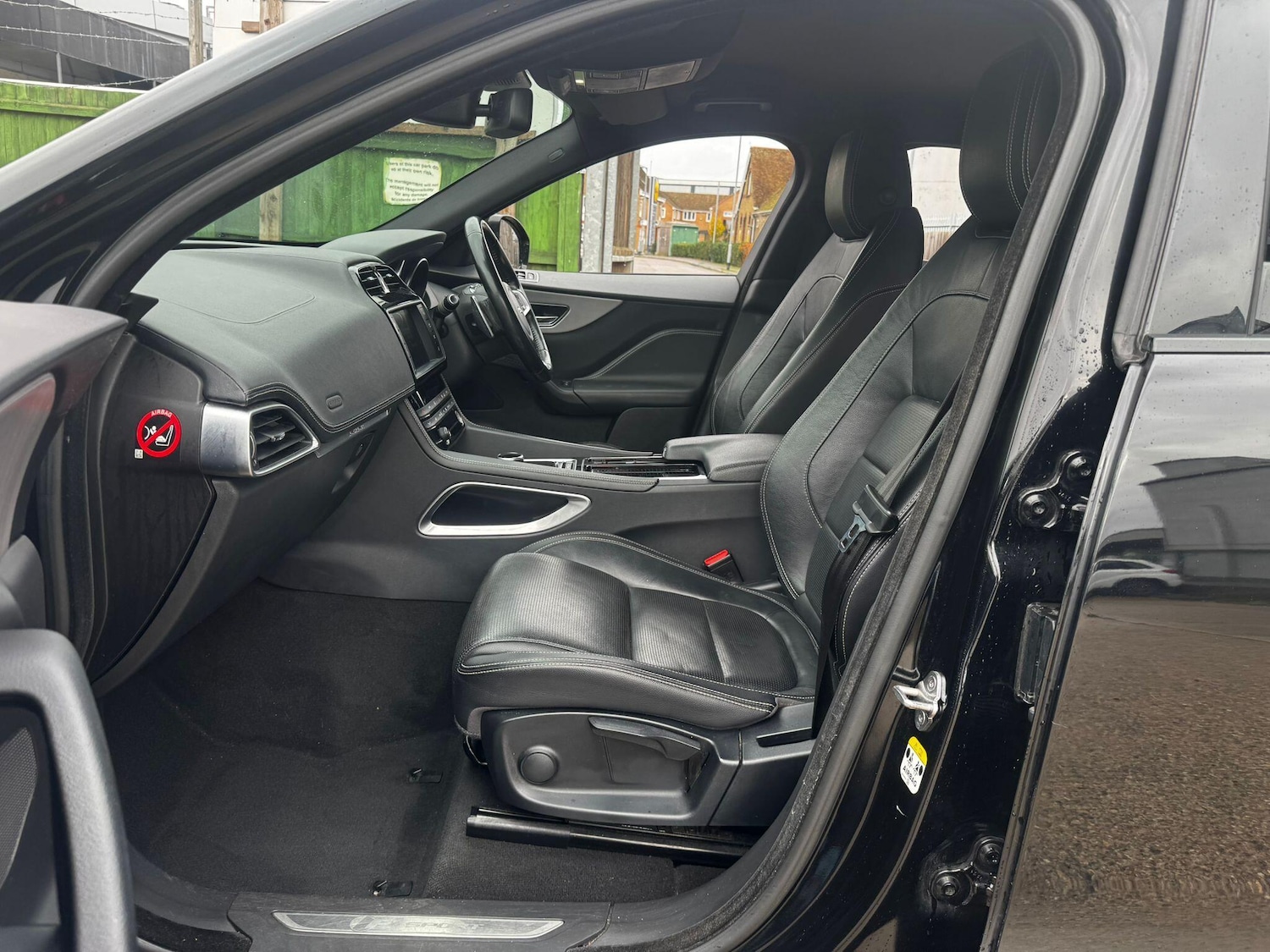 Used Jaguar F-Pace 2018 for sale - 76549070: Photo 18