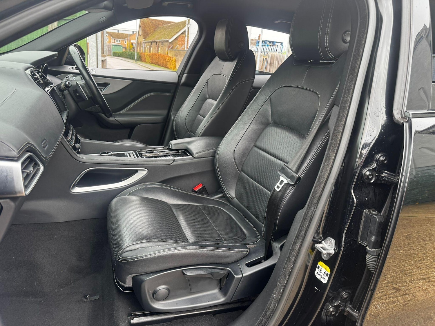 Used Jaguar F-Pace 2018 for sale - 76549070: Photo 19