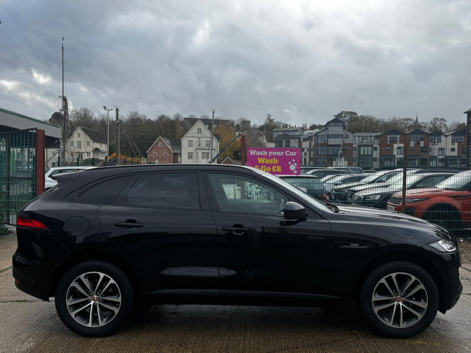 Used Jaguar F-Pace 2018 for sale - 76549070: Photo 2