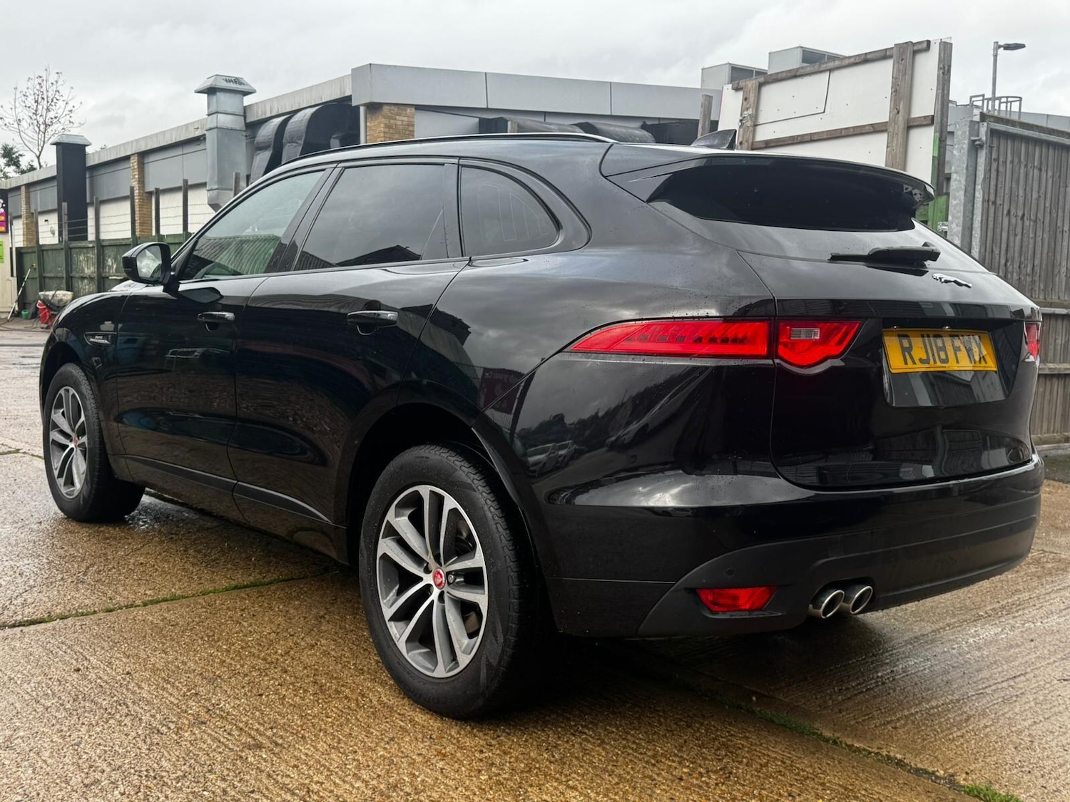 Used Jaguar F-Pace 2018 for sale - 76549070: Photo 5