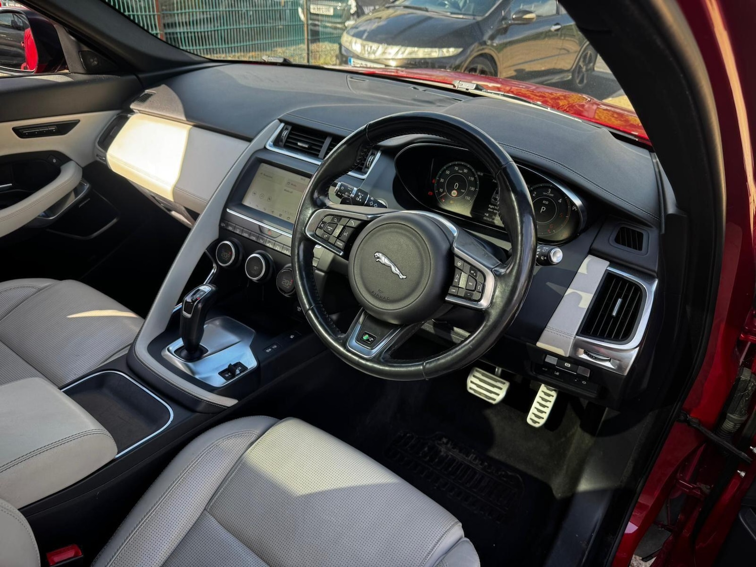 Used Jaguar E-Pace 2018 for sale - 76527630: Photo 12