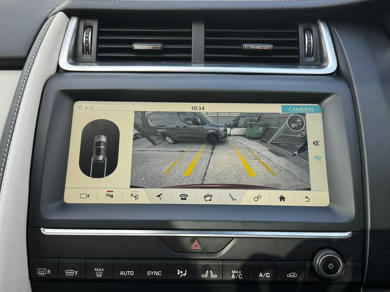 Used Jaguar E-Pace 2018 for sale - 76527630: Photo 7