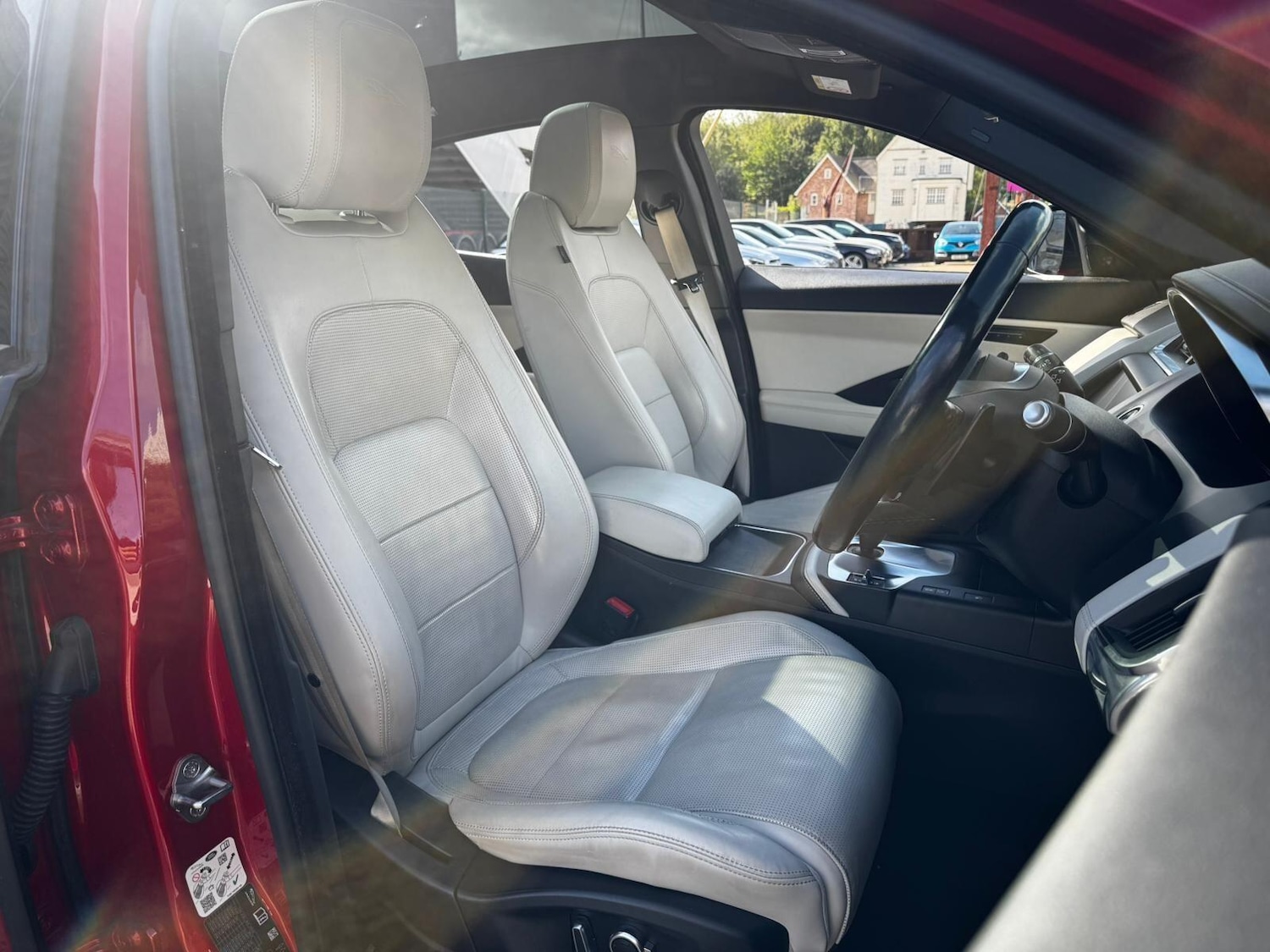 Used Jaguar E-Pace 2018 for sale - 76527630: Photo 9