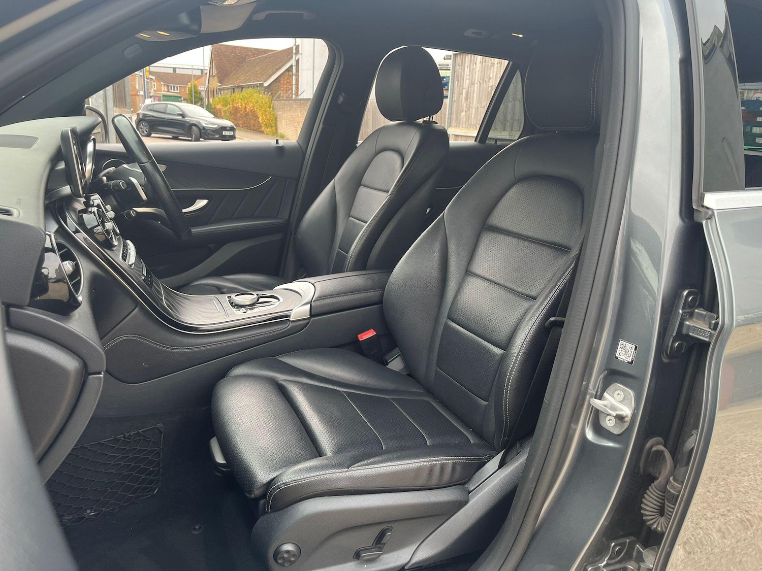 Used Mercedes-Benz GLC 2018 for sale - 76259124: Photo 18