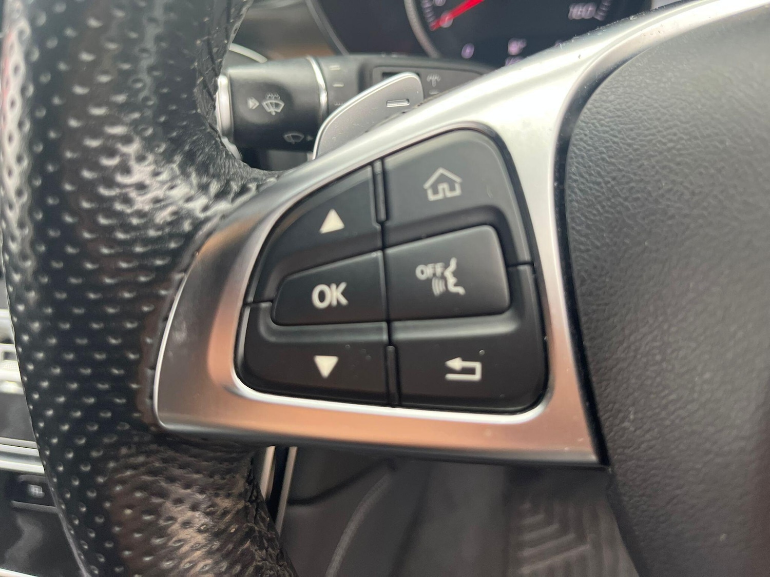 Used Mercedes-Benz GLC 2018 for sale - 76259124: Photo 25