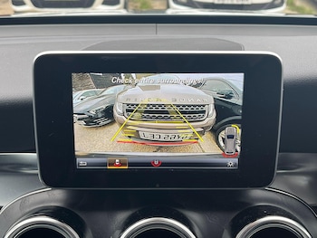 Used Mercedes-Benz GLC 2018 for sale - 76259124: Photo 2