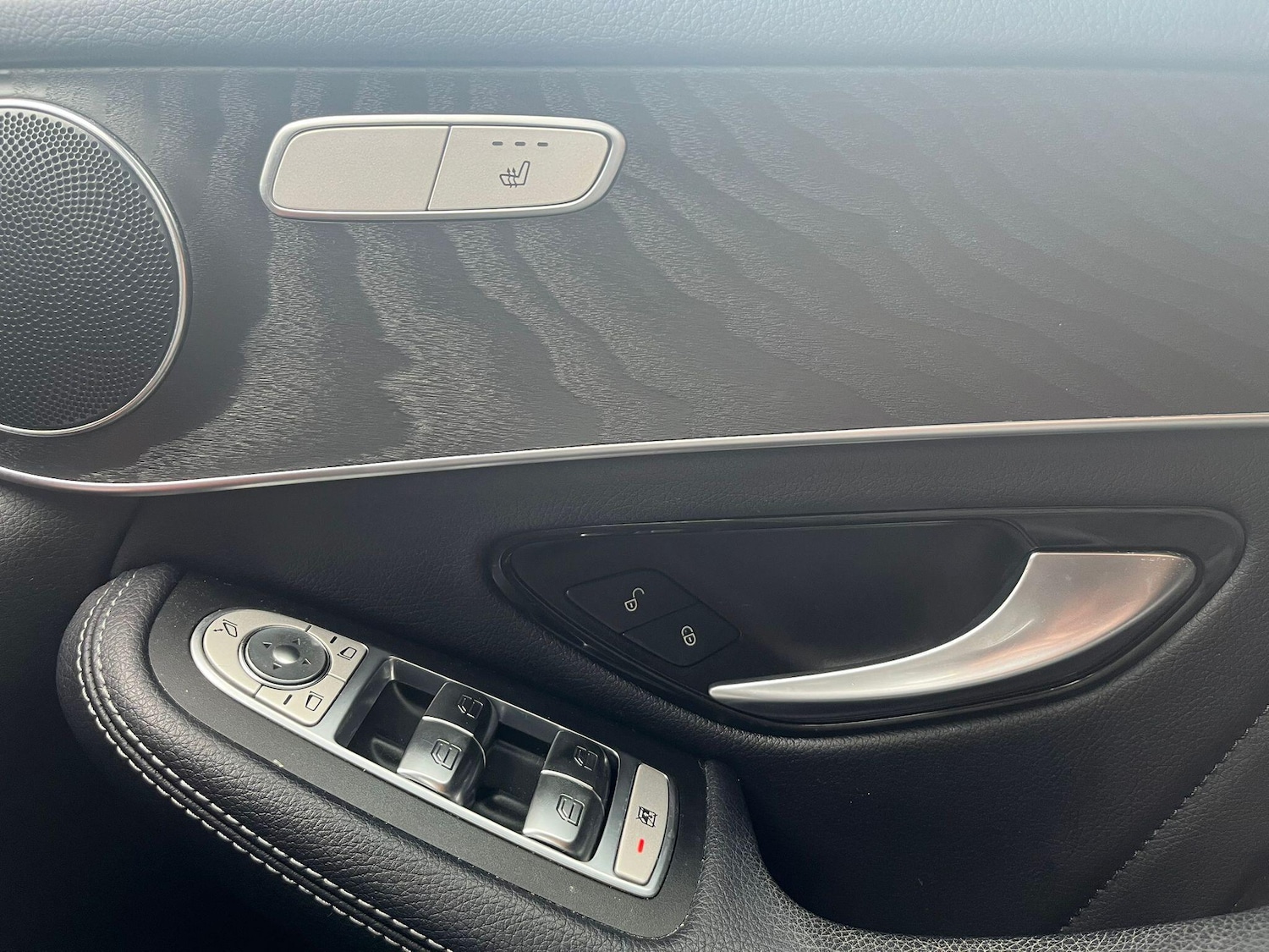 Used Mercedes-Benz GLC 2018 for sale - 76259124: Photo 9