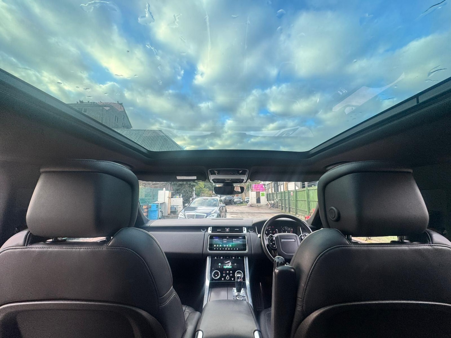 Used Land Rover Range Rover Sport 2019 for sale - 77537935: Photo 2