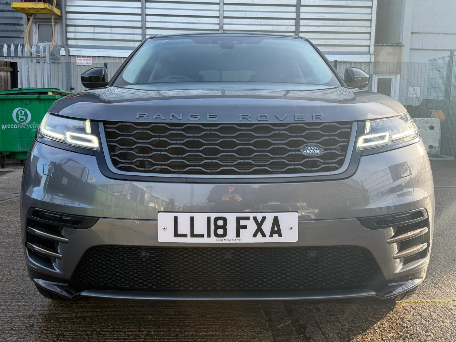 Used Land Rover Range Rover Velar 2018 for sale - 76926251: Photo 3