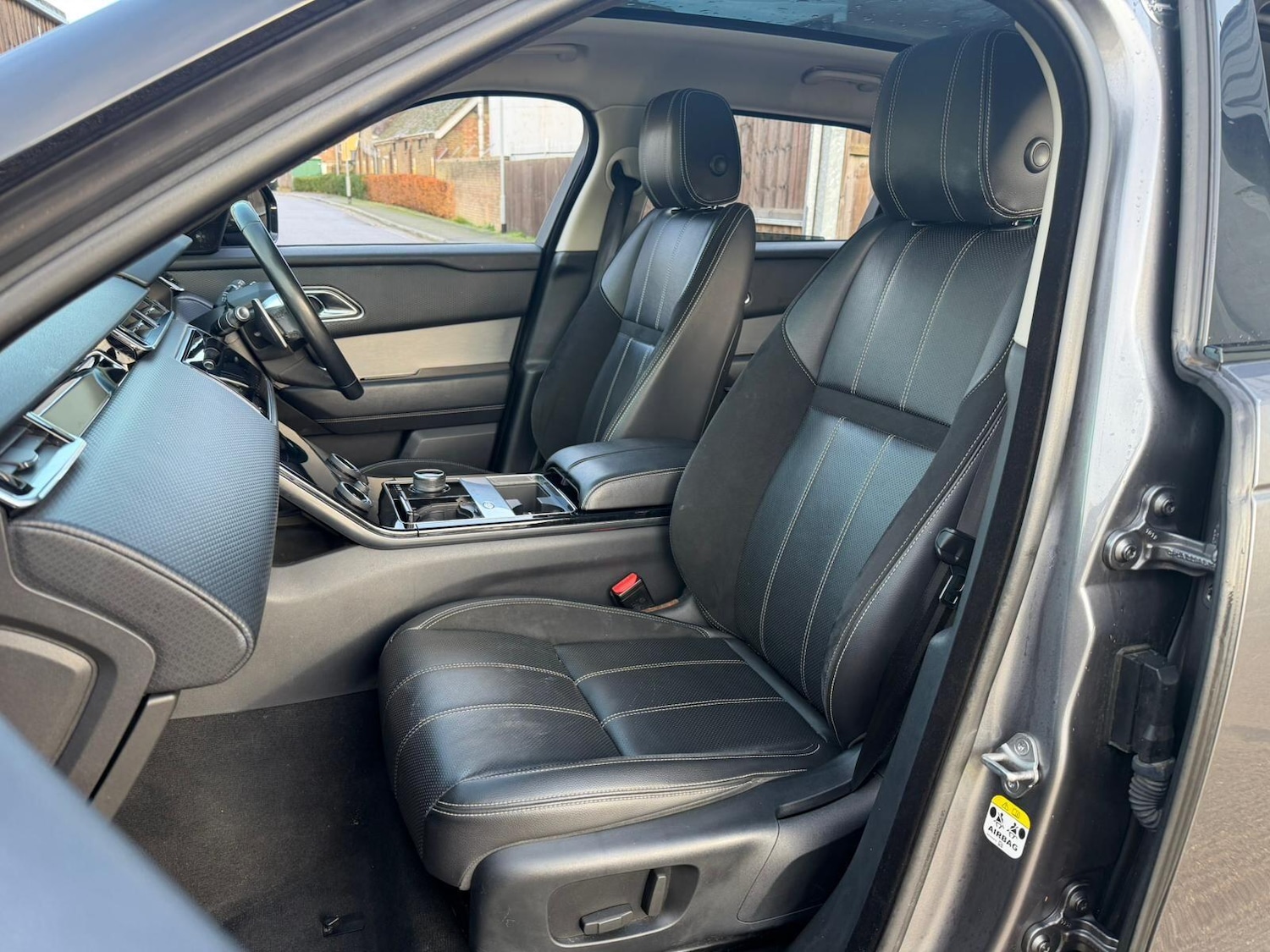 Used Land Rover Range Rover Velar 2018 for sale - 76926251: Photo 33