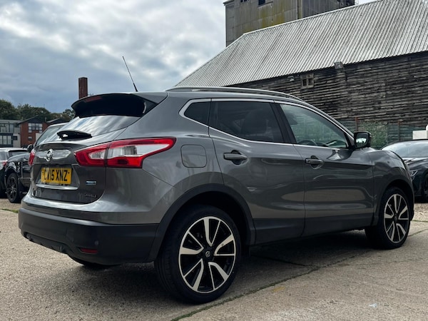 Used Nissan Qashqai 2015 for sale - 76085410: Photo 3