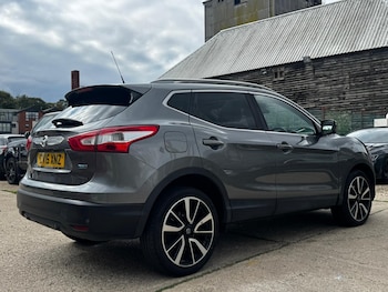 Used Nissan Qashqai 2015 for sale - 76085410: Photo 3