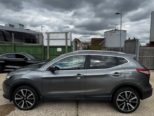 Used Nissan Qashqai 2015 for sale - 76085410: Photo 6