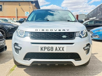 Used Land Rover Discovery Sport 2018 for sale - 79388617: Photo