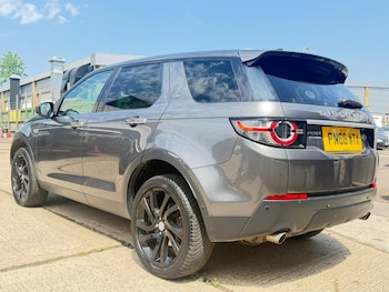 Used Land Rover Discovery Sport 2016 for sale - 78988698: Photo