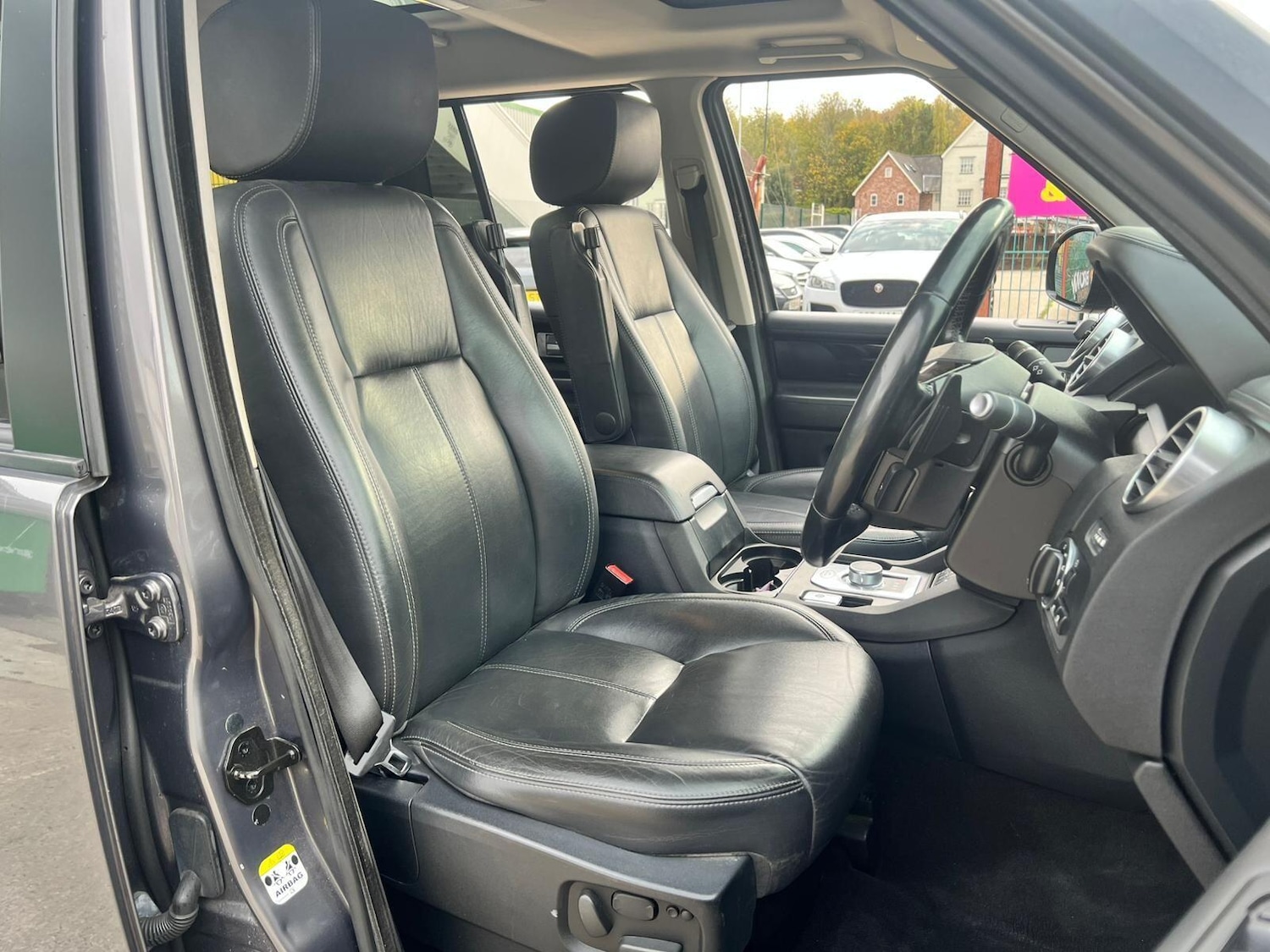 Used Land Rover Discovery 2016 for sale - 77091673: Photo 16