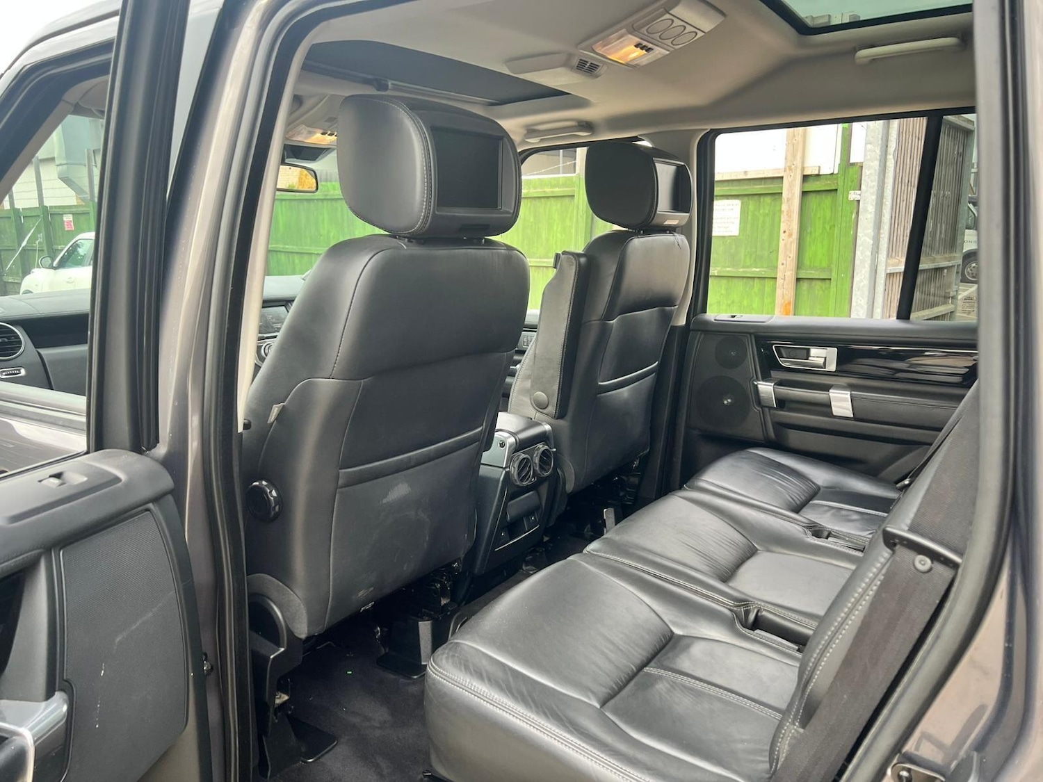 Used Land Rover Discovery 2016 for sale - 77091673: Photo 22