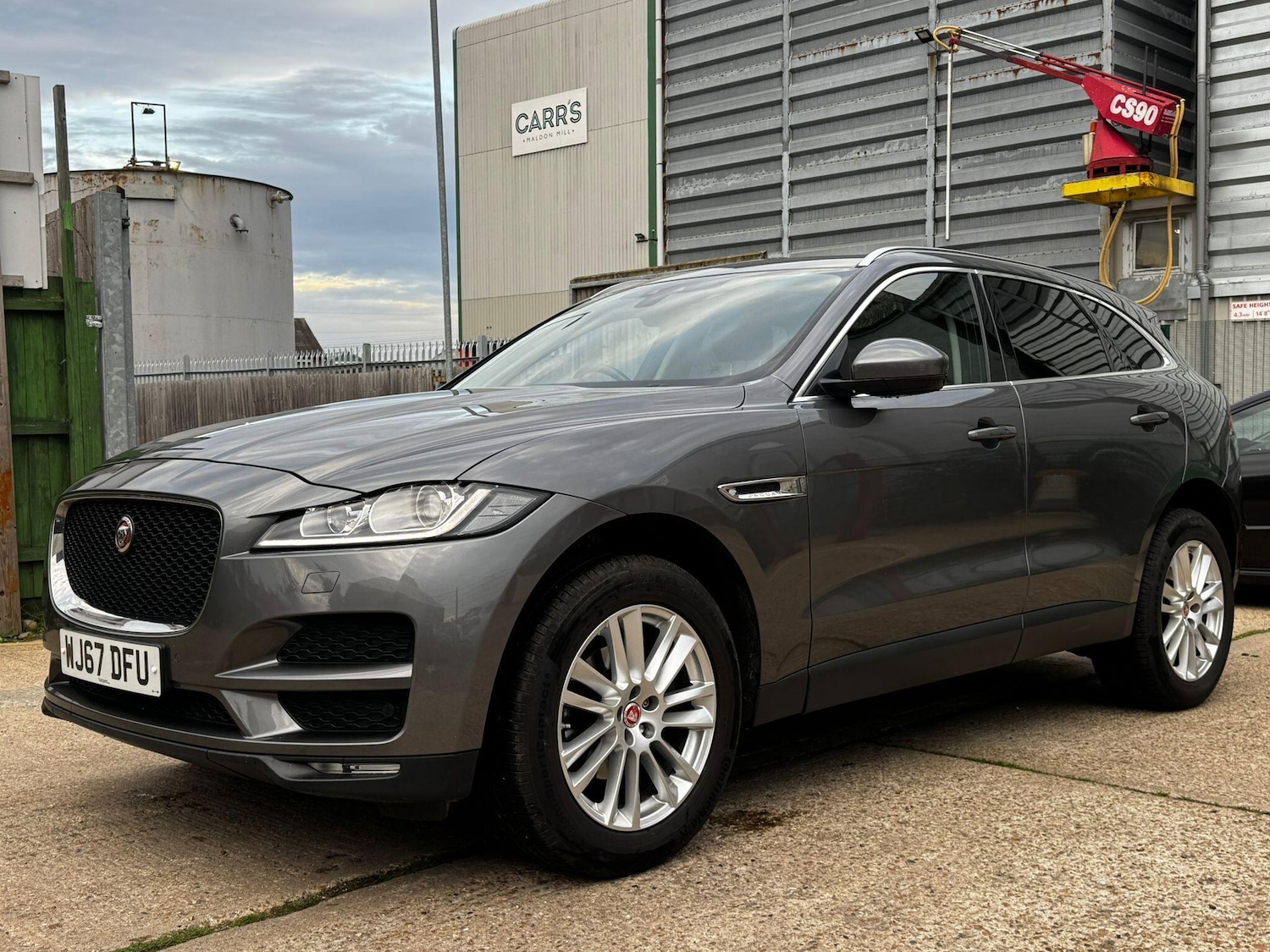 Used Jaguar F-Pace 2017 for sale - 76485346: Photo 11