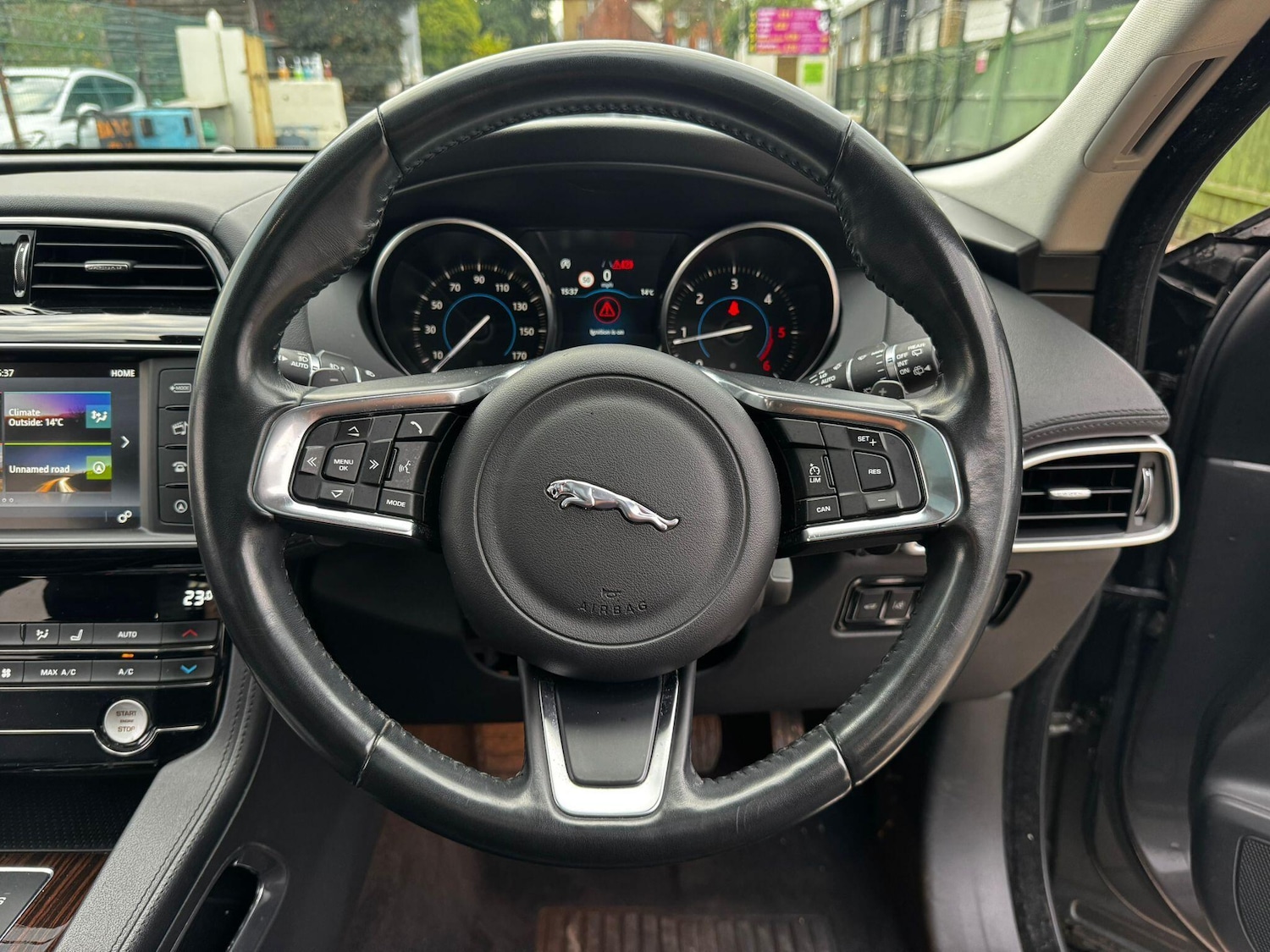 Used Jaguar F-Pace 2017 for sale - 76485346: Photo 12