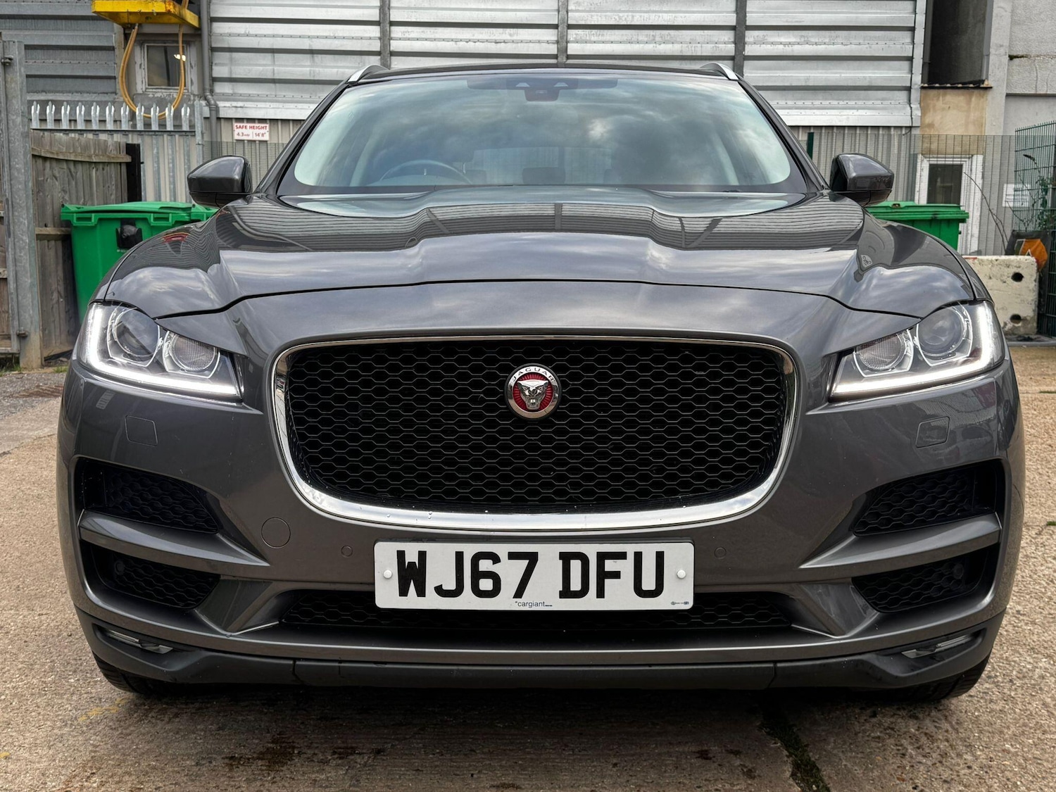 Used Jaguar F-Pace 2017 for sale - 76485346: Photo 13