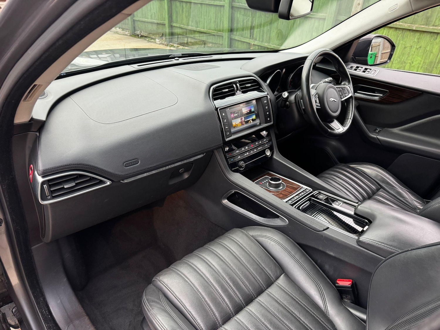 Used Jaguar F-Pace 2017 for sale - 76485346: Photo 25