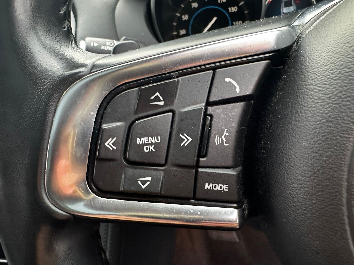 Used Jaguar F-Pace 2017 for sale - 76485346: Photo 28