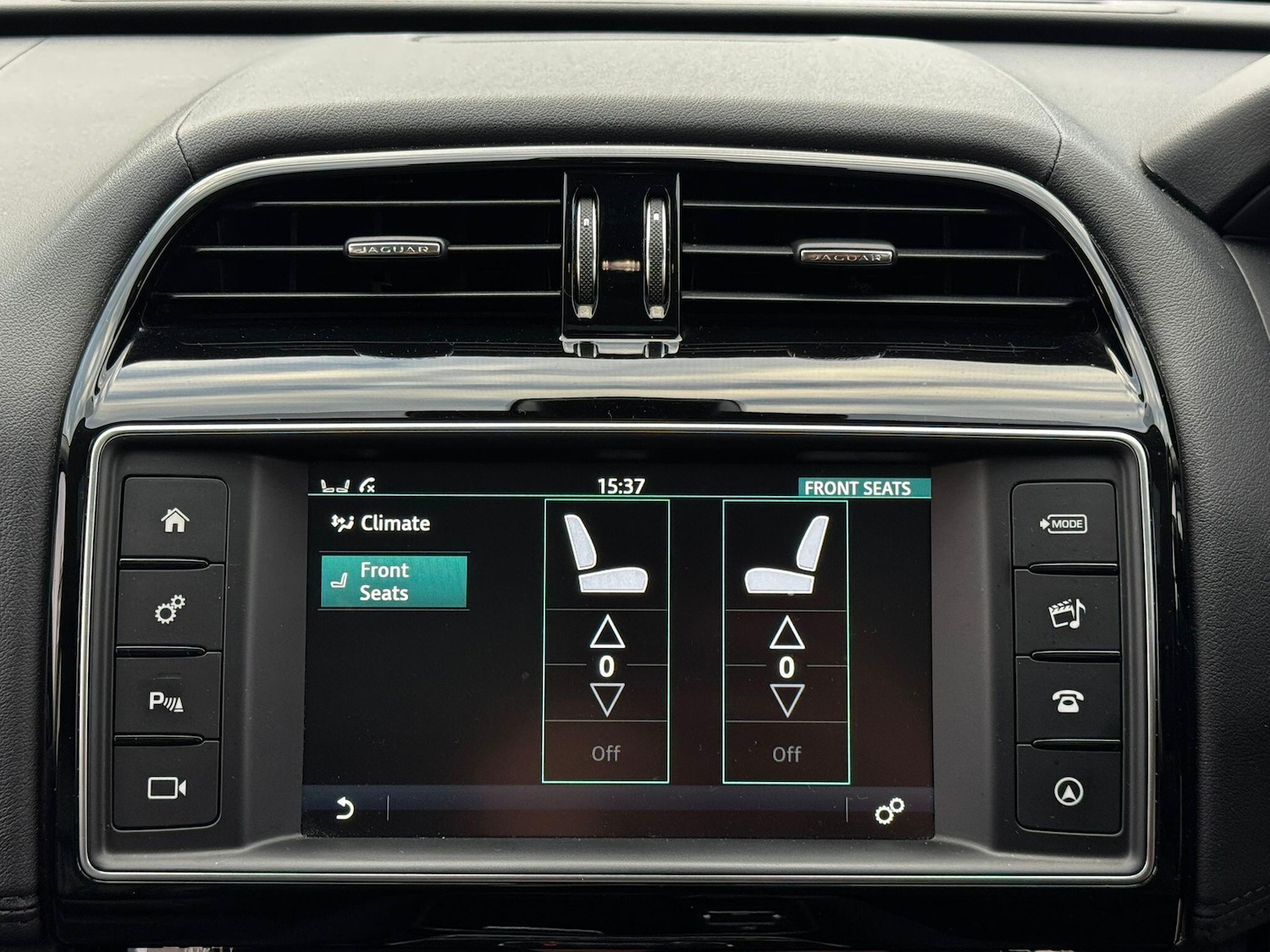 Used Jaguar F-Pace 2017 for sale - 76485346: Photo 30