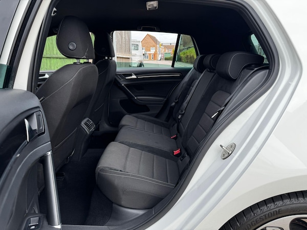 Used Volkswagen Golf 2018 for sale - 76201177: Photo 19