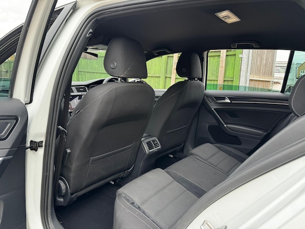 Used Volkswagen Golf 2018 for sale - 76201177: Photo 21
