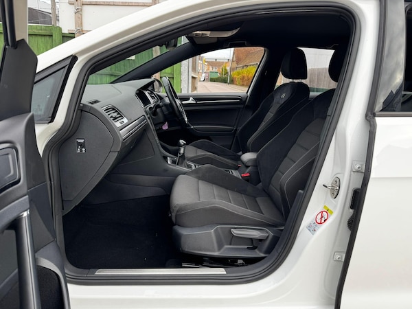Used Volkswagen Golf 2018 for sale - 76201177: Photo 22