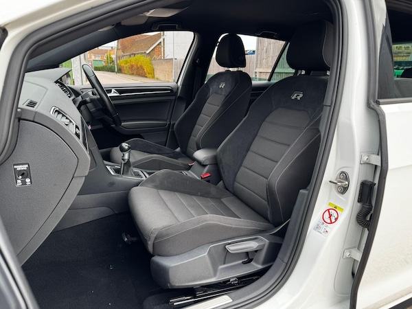 Used Volkswagen Golf 2018 for sale - 76201177: Photo 23