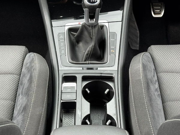Used Volkswagen Golf 2018 for sale - 76201177: Photo 27