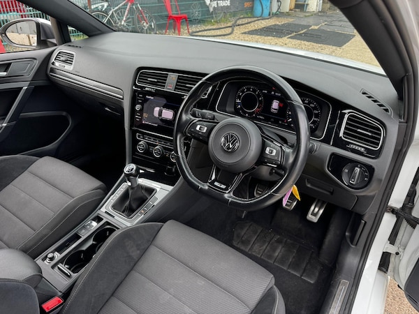 Used Volkswagen Golf 2018 for sale - 76201177: Photo 9