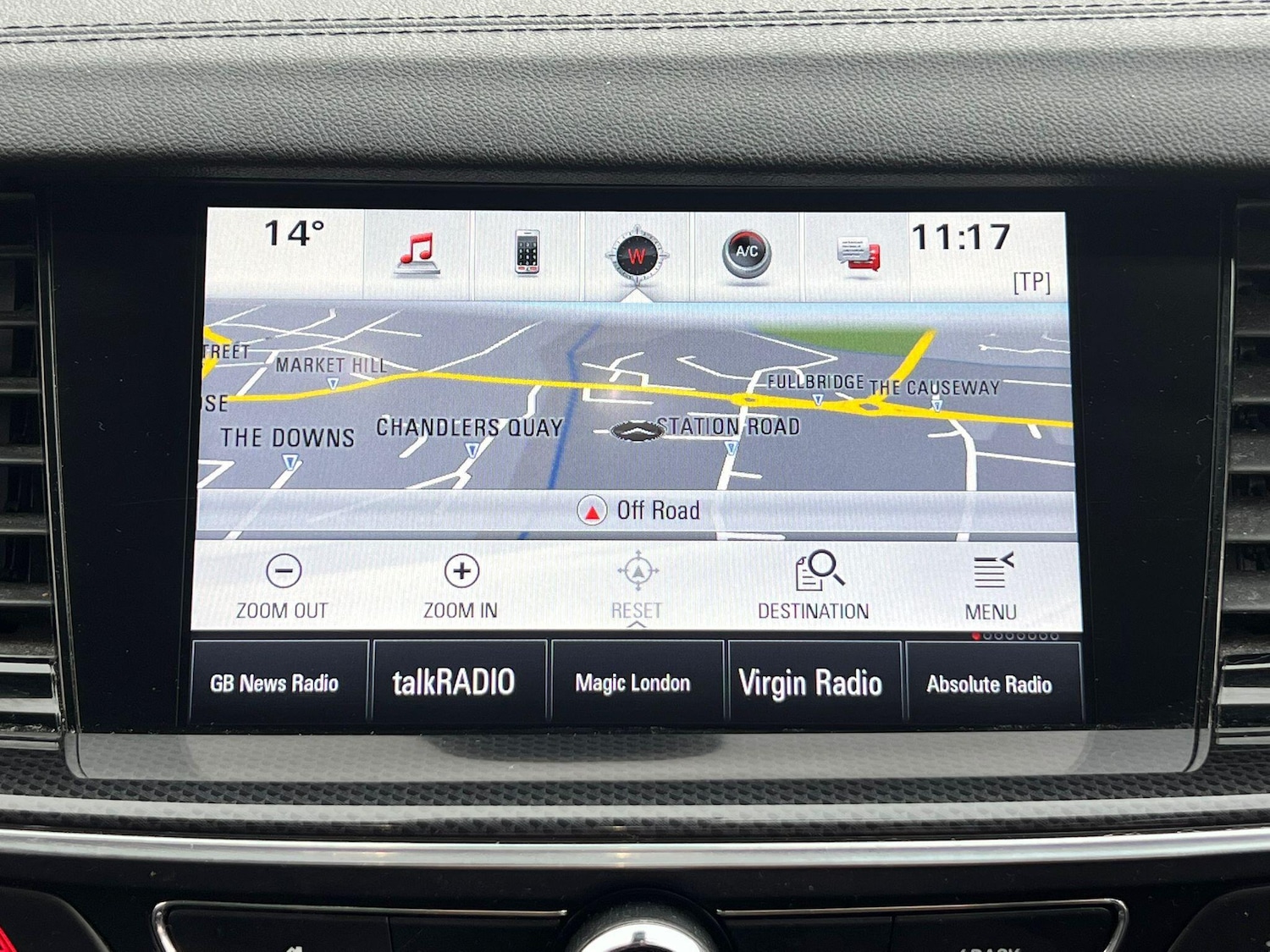 Used Vauxhall Insignia 2018 for sale - 76997622: Photo 4