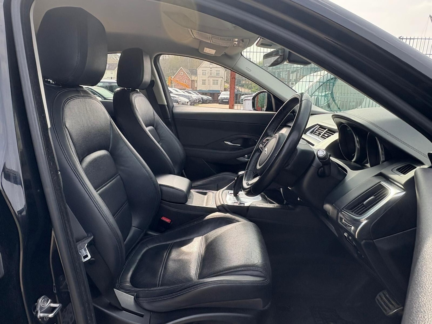 Used Jaguar E-Pace 2018 for sale - 77970179: Photo 13