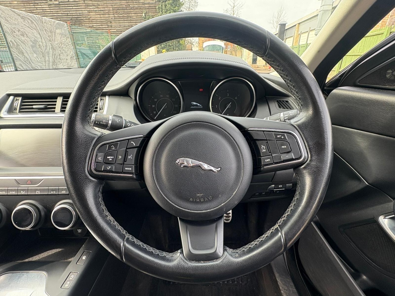 Used Jaguar E-Pace 2018 for sale - 77970179: Photo 26